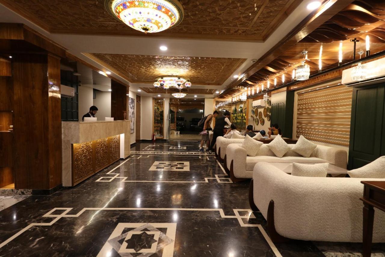 Hotel Blanco Srinagar  Luaran gambar